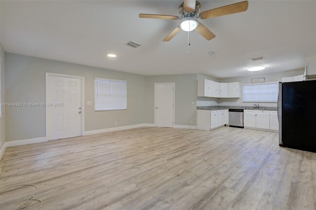 Photo - 1224 NE 2nd Ave Unidad A