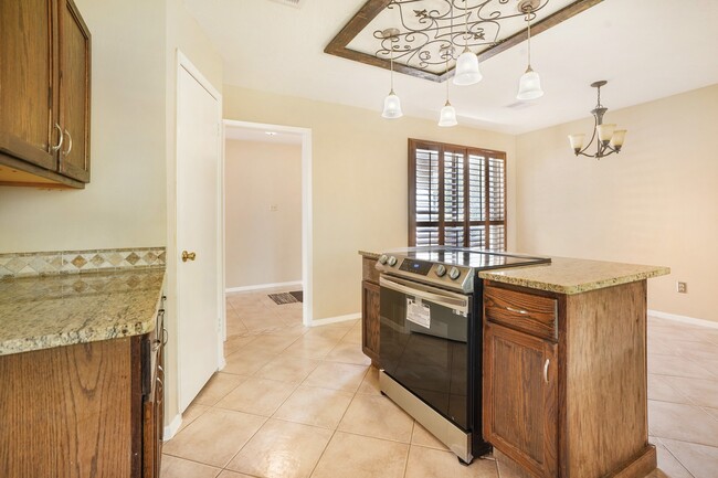 Photo - 3203 Silver Falls Dr