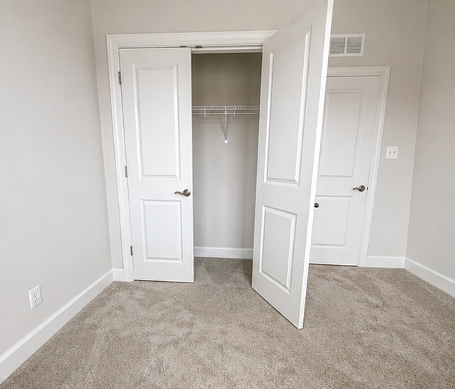 Photo - 3593 Carnaby St