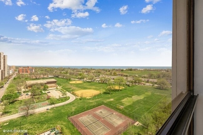 Photo - 4343 N Clarendon Ave Unit 1518