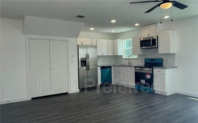 Photo - 8226 Linda Vista Rd