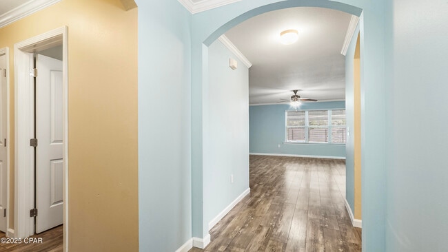 Photo - 3214 Caitlin St