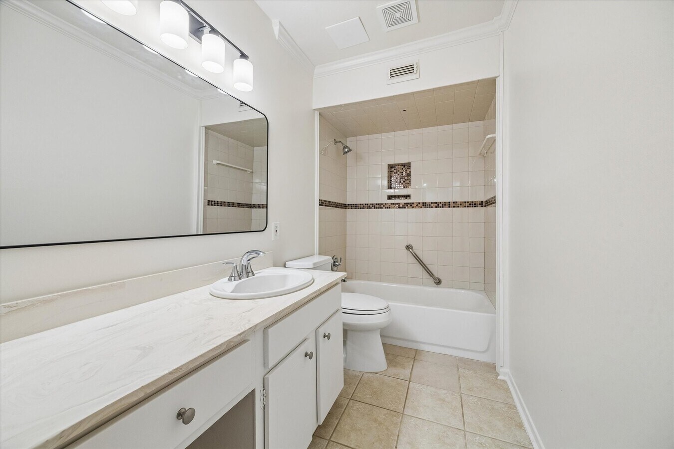 Photo - 357 N Post Oak Ln Unidad 102