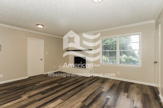 Photo - 1251 Schimek Dr