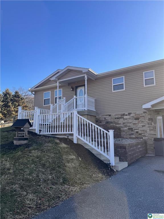 Photo - 354 Granger Rd