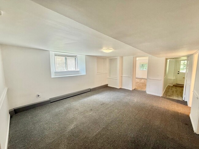 Building Photo - 2171 12th St Unit RR