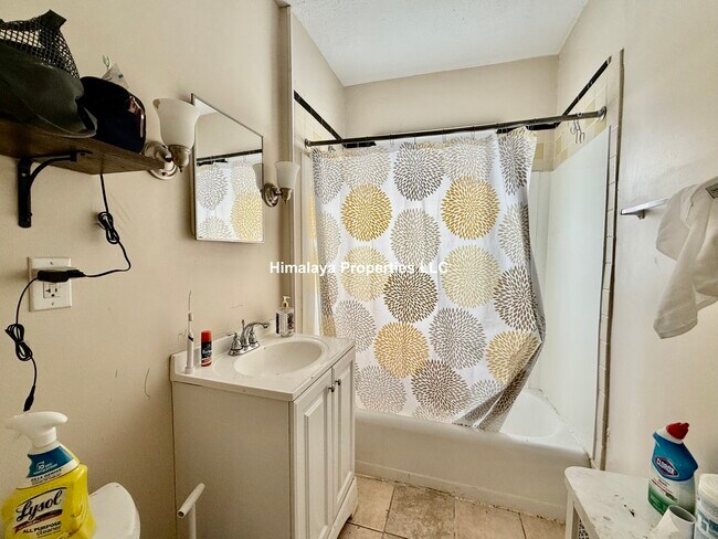 Photo - 112 College Ave