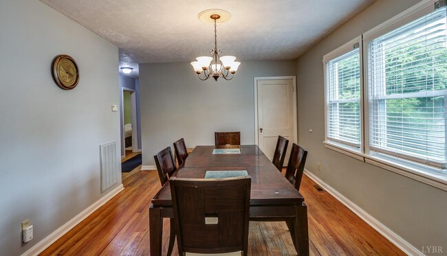 Dining Room - 4920 Myrtle St
