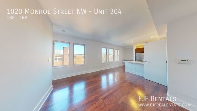 Photo - 1020 Monroe St NW Unit 304