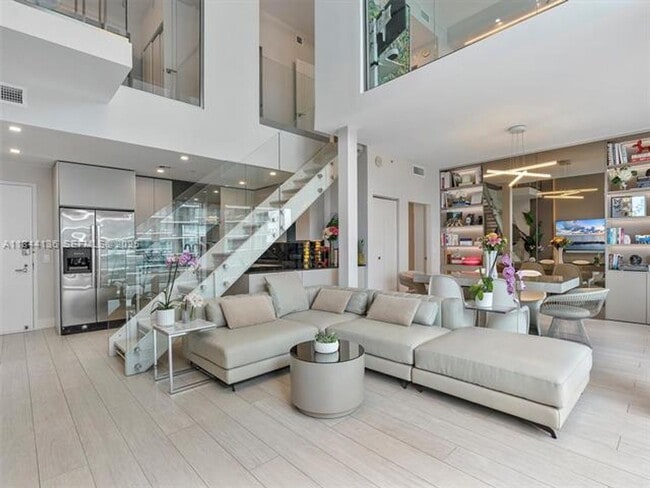 Photo - 60 SW 13th St Unidad 60 SW 13th St 4406