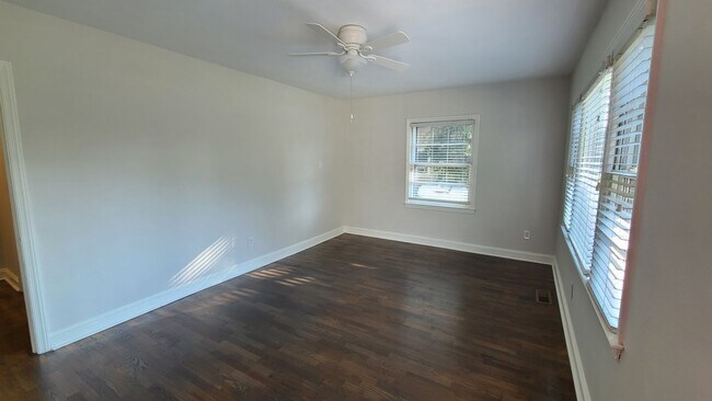 Photo - Super cute home for rent