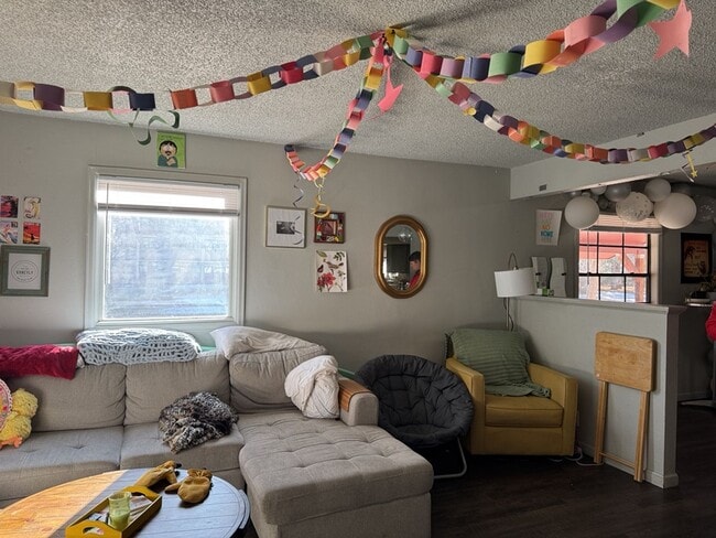 Photo - 810 W Laurel St Unidad 1