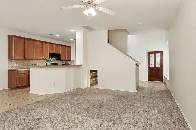 Photo - 51 Wickerdale Pl