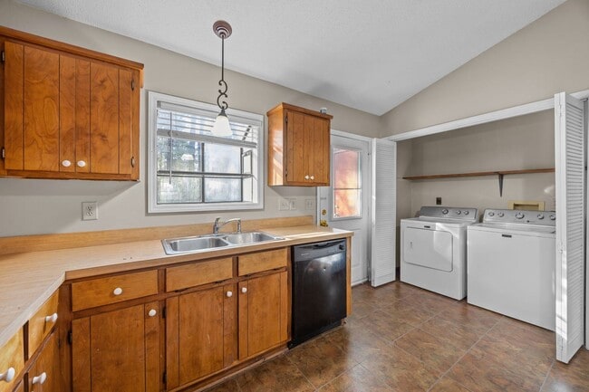 Photo - Welcome to Village Cedars!