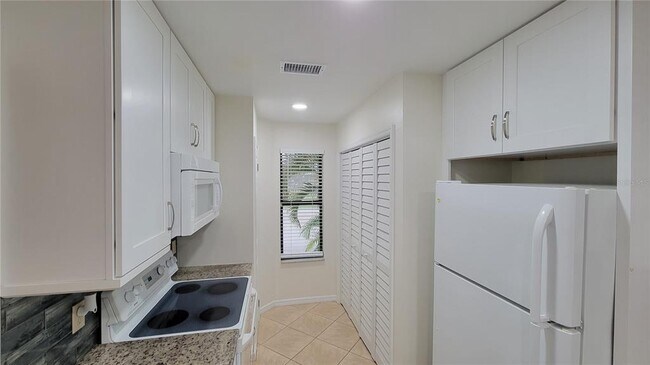 Photo - 5322 11th St Cir E Unit 5322