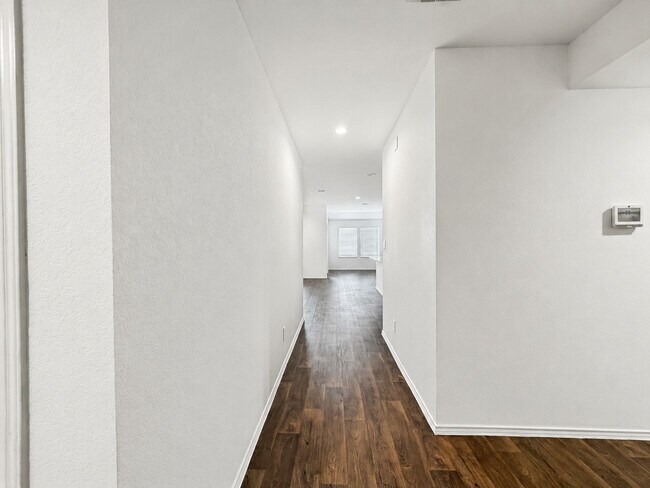 Photo - 21518 Corsica Cv Ct