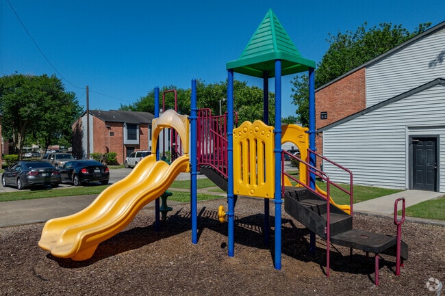 ¡Área de juegos para niños - Hillcrest Village