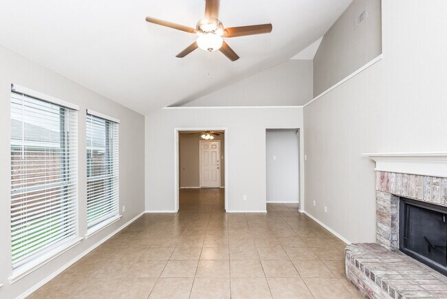 Photo - 2500 Ensenada Ln