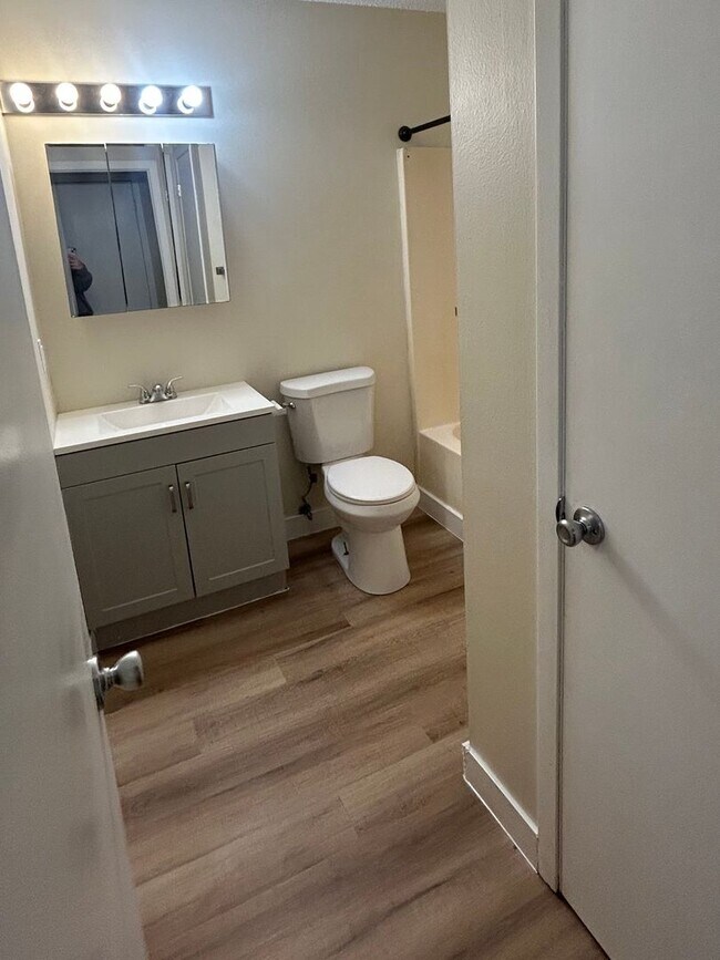 Photo - East Side Duplex 2 BDRM