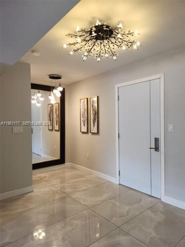 Photo - 1075 92nd St Unidad 1075 92nd St  405