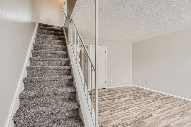 Alder Square Townhomes