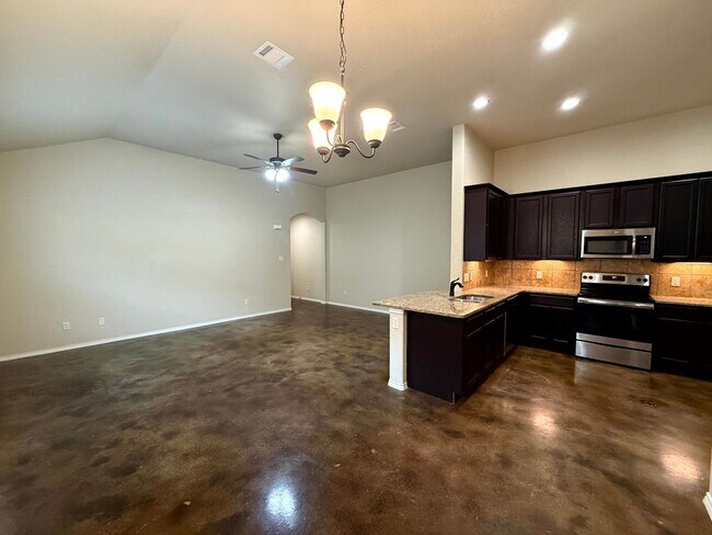 Photo - 228 Ragsdale Way