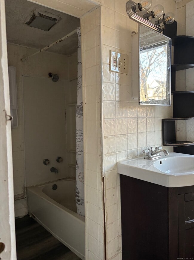 Photo - 113 Southview St