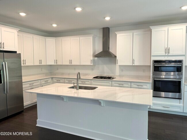 Photo - 153 Woolley Ct