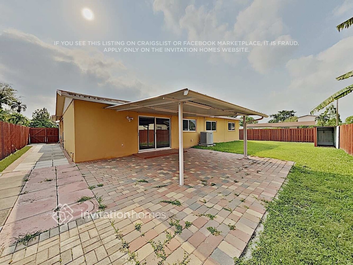 Photo - 2620 SW 121st Ave