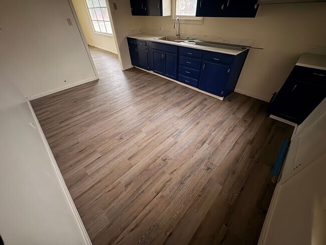 Photo - Cute home for rent in Woodlake, Ca