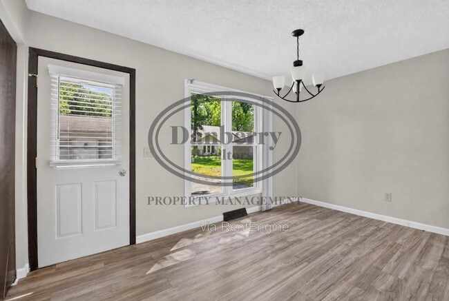 Photo - 5409 Westcastle Dr Unidad Apt 4