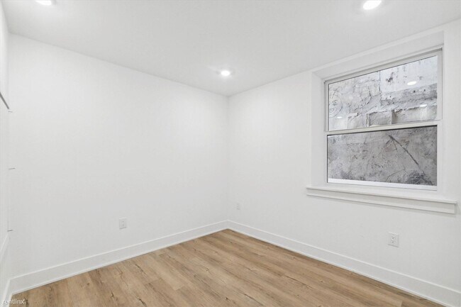 Photo - 3 br, 2 bath Triplex - 1834 N 18th St Unit... Unidad 111