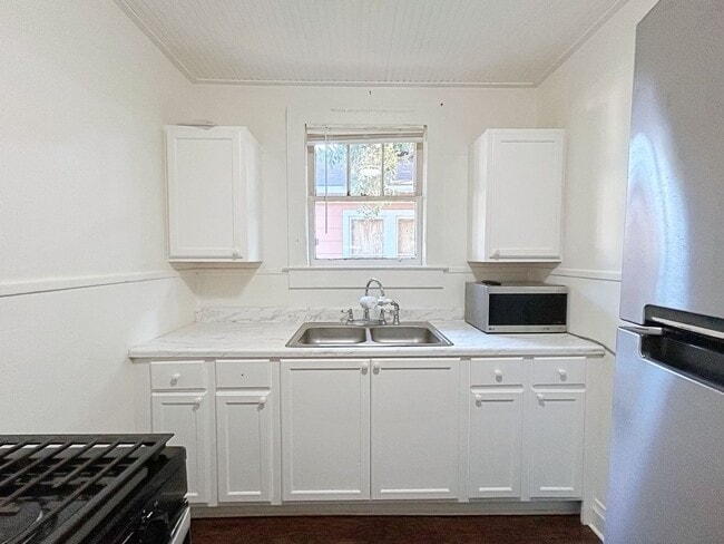 Photo - 1 Bedroom Duplex In Capital Heights