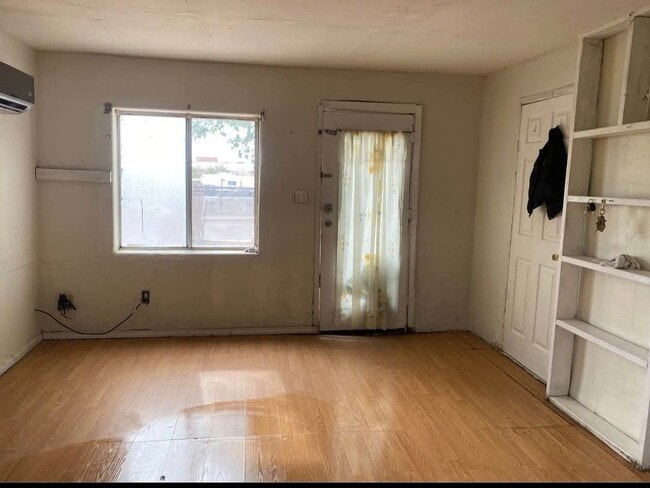 Photo - 1508 John St Unit A