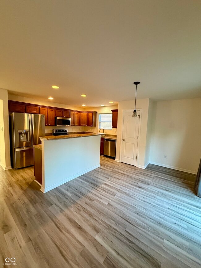 Photo - 7952 Bombay Ln