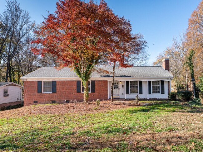 Lovely Three Bed Two Bath Home in Gastonia! - Lovely Three Bed Two Bath Home in Gastonia!