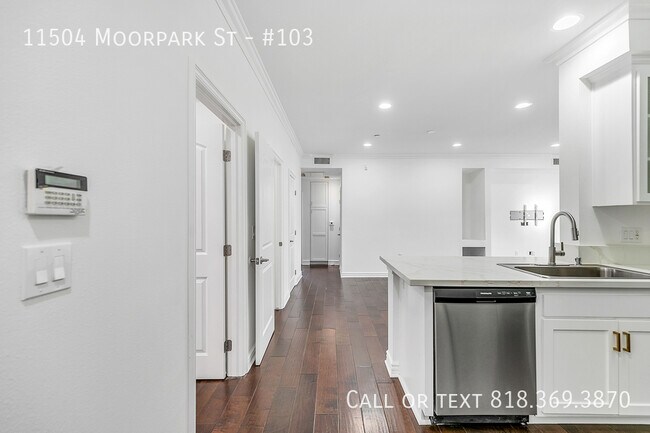 Photo - 11504 Moorpark St Unit #103