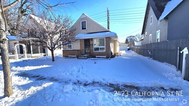 Building Photo - 2423 California St NE Rental