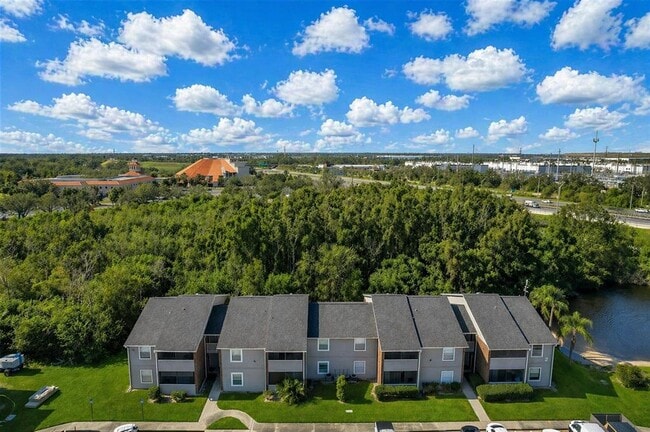 Building Photo - 1400 Gandy Blvd N Unit 207