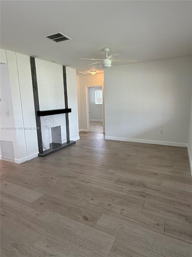 Photo - 7415 Normandy St