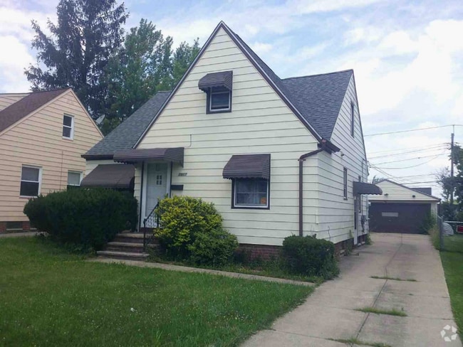 Building Photo - 12817 Oakview Blvd Rental