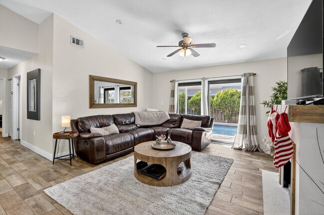 Photo - 691 Willow Grove Terrace