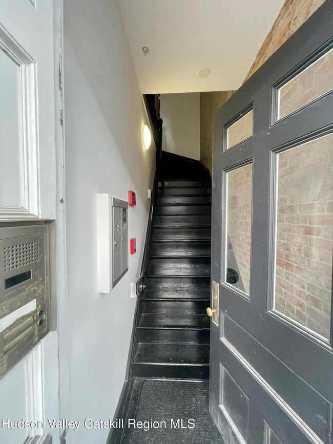 Photo - 202 Warren St Apartment