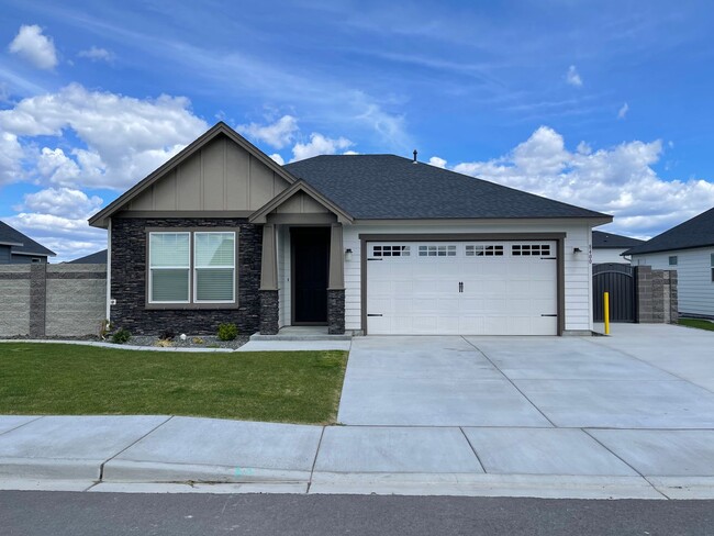 West Richland House for Lease! - West Richland House for Lease!