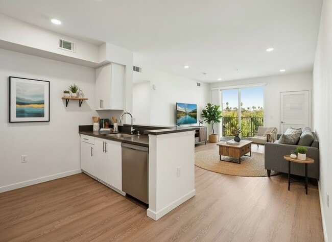 Photo - 3518 Chesapeake Ave., Los Angeles, CA 90016