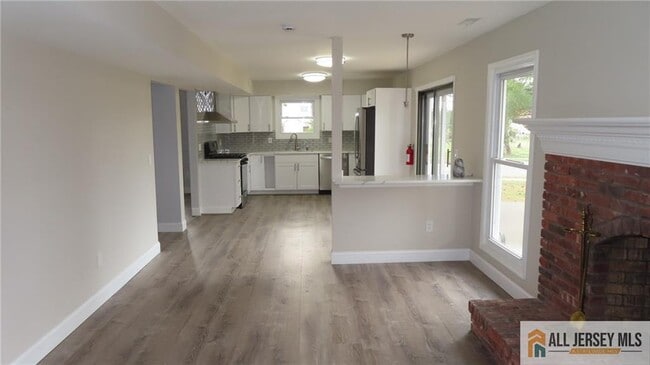 Photo - 1 Sturbridge Dr