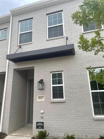 Photo - 9927 Schramm St