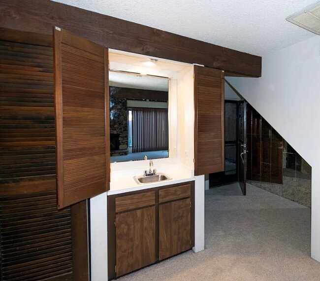 Photo - Condo in The Bluffs - Community Pool and Spa