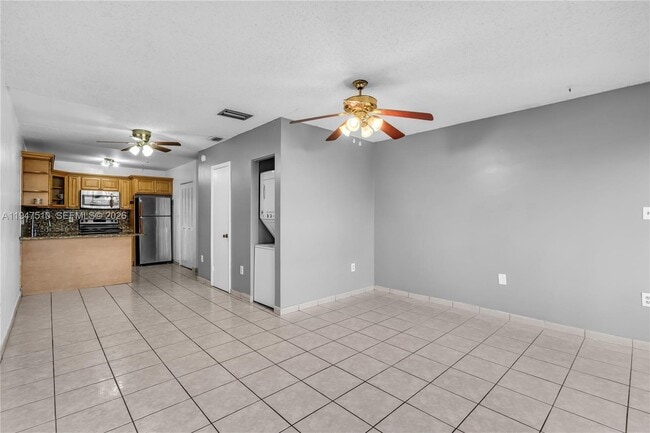 Photo - 1750 W 56th St Unit 210