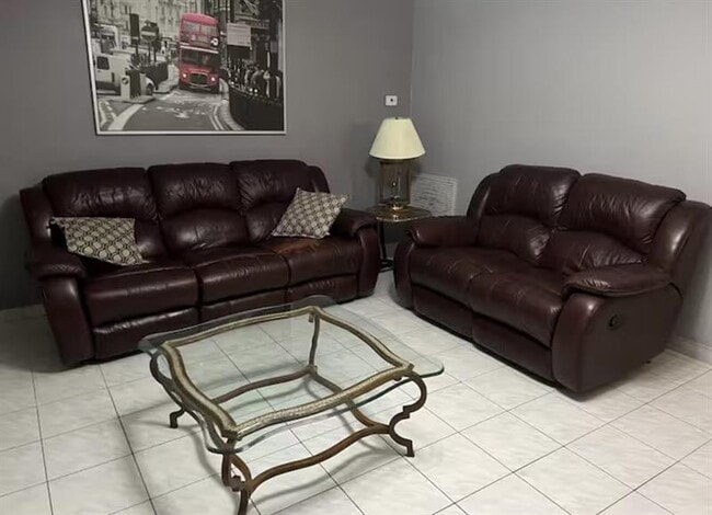 Photo - 6931 SW 6th St